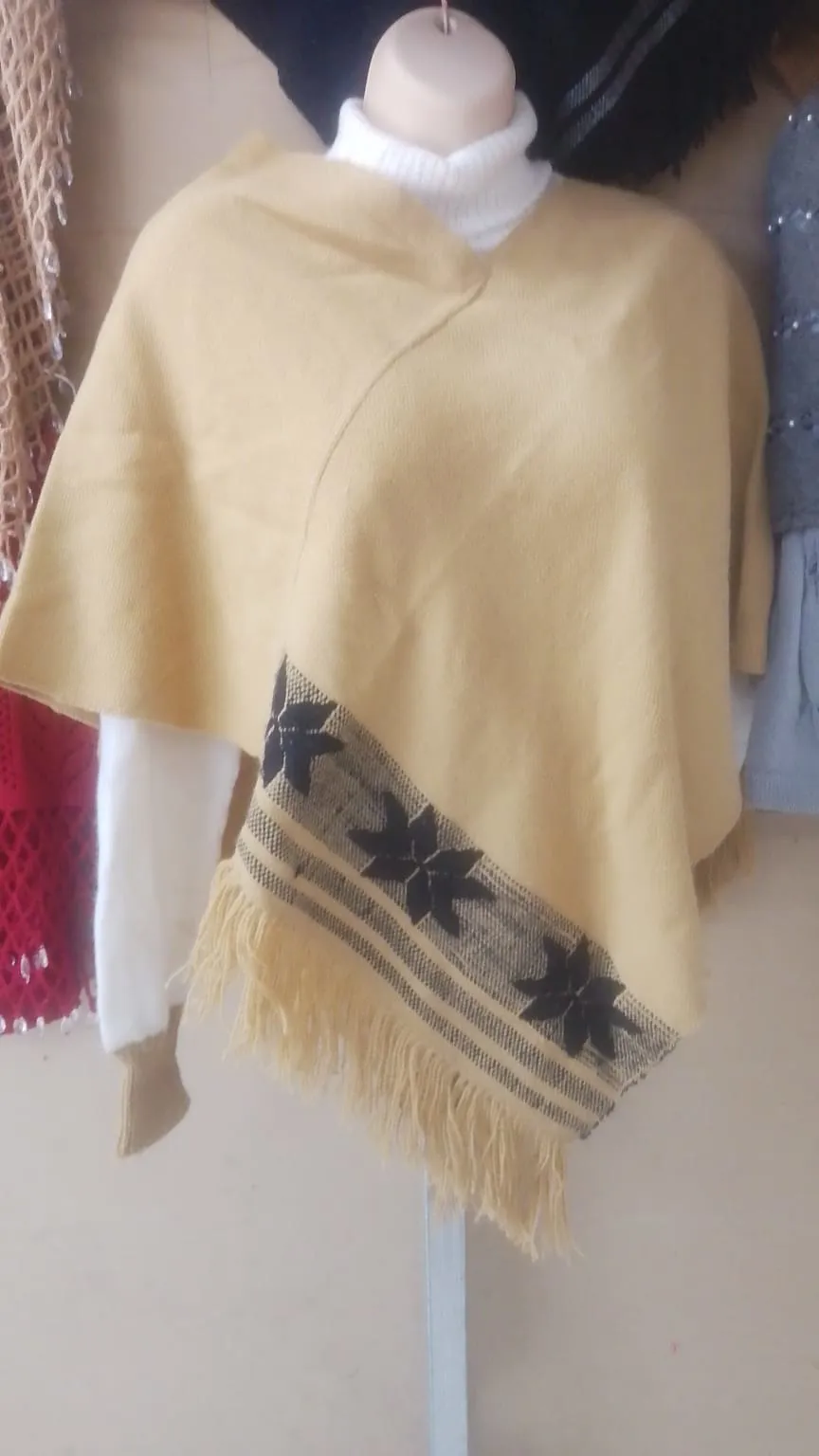 Conjunto de manta y chompa  - ANDECAM Bolivia